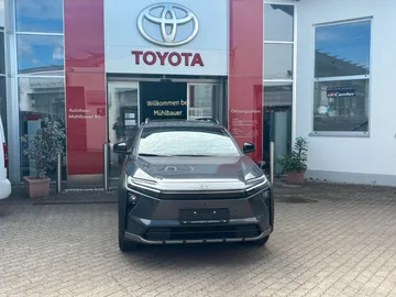 Car image 2