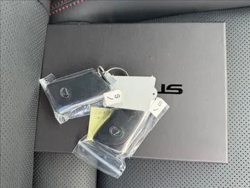 Car image 48