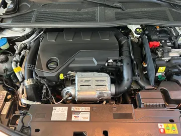 Car image 28