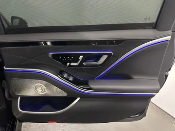 Car image 29