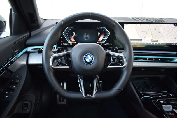 BMW 530 e 220 kW image number 15