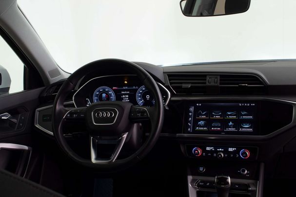 Audi Q3 45 TFSIe S tronic Sportback Business 180 kW image number 4