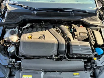 Car image 33
