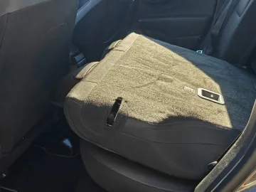 Car image 49