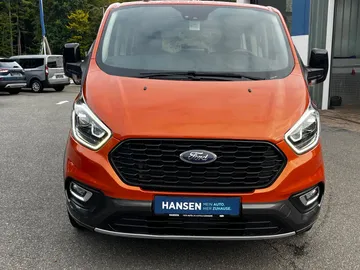 Car image 4