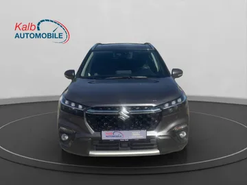 Car image 3