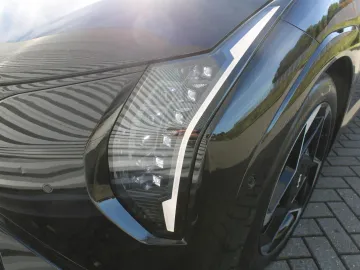 Car image 42