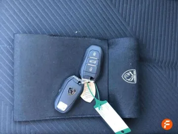 Car image 23