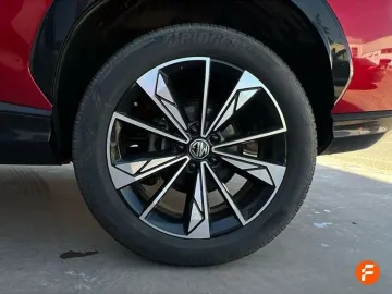 Car image 27