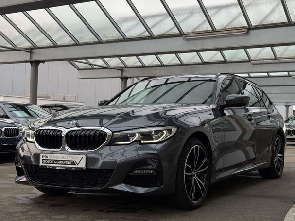 BMW 330e Touring M Sport 215 kW image number 1