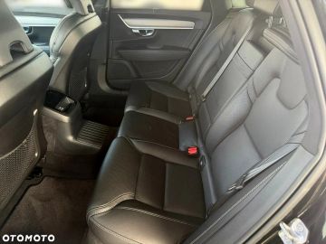 Car image 35