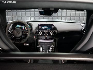 Car image 26