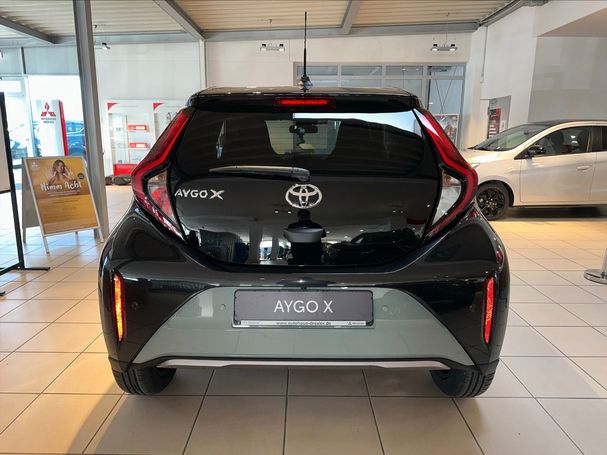 Toyota Aygo X 53 kW image number 7