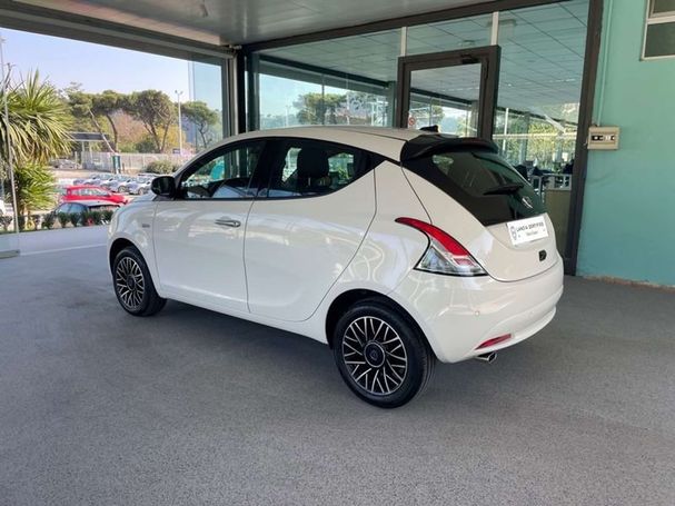 Lancia Ypsilon 51 kW image number 4