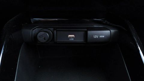 Car image 23