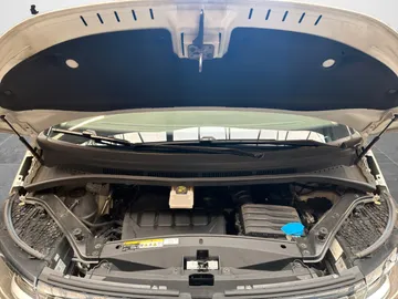 Car image 36