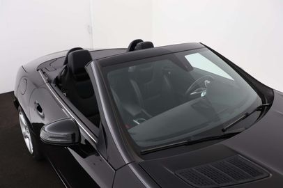 Car image 33