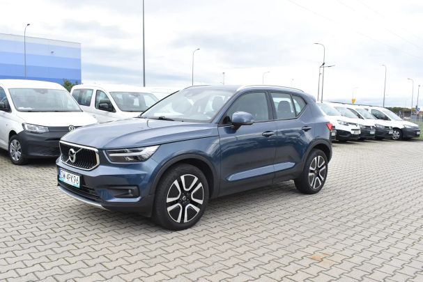 Volvo XC40 T3 Momentum 120 kW image number 1