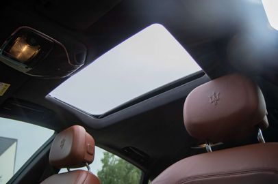 Car image 41