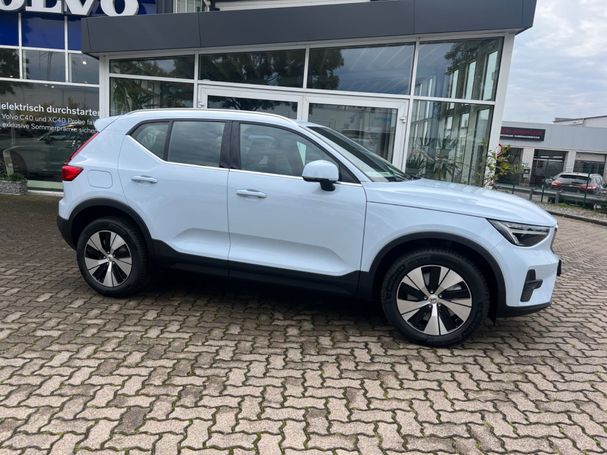 Volvo XC40 Recharge Plug-in Hybrid Plus Bright 155 kW image number 3