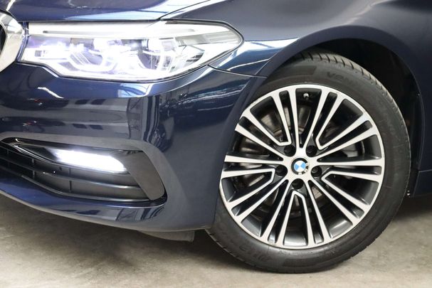 BMW 520i Touring Sport Line 135 kW image number 9