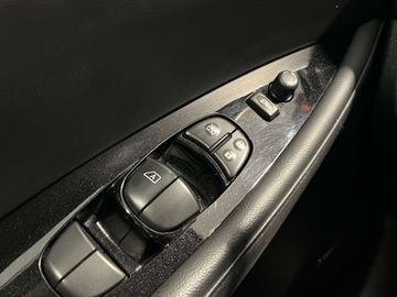 Car image 36