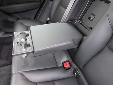 Car image 39