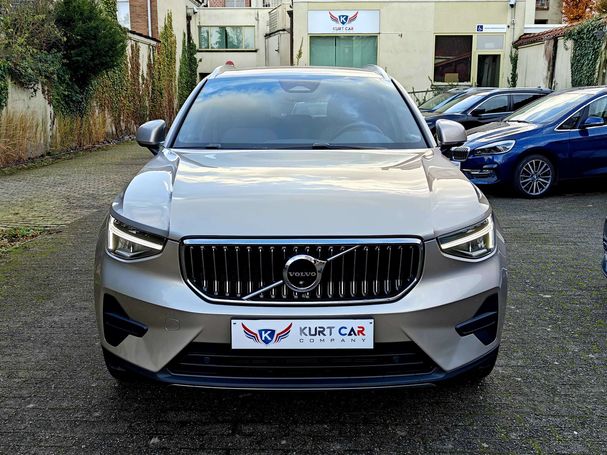 Volvo XC40 Plus 130 kW image number 3