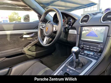 Car image 33