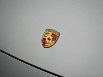 Car image 42