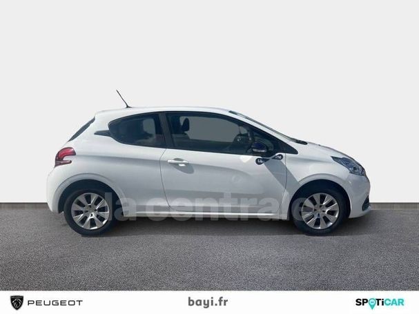 Peugeot 208 PureTech 68 50 kW image number 4