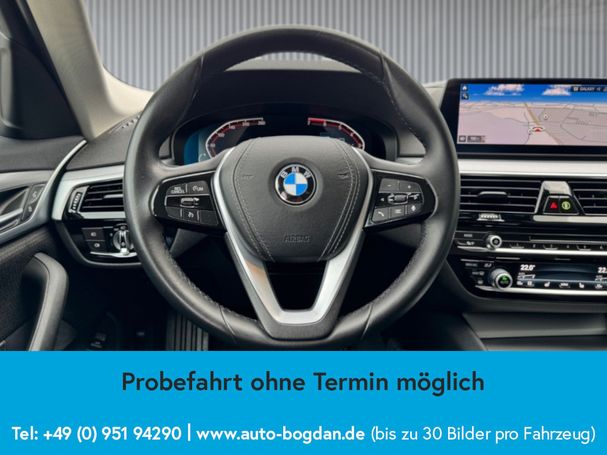 BMW 520i Touring Sport Line 135 kW image number 4