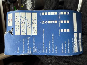 Car image 24