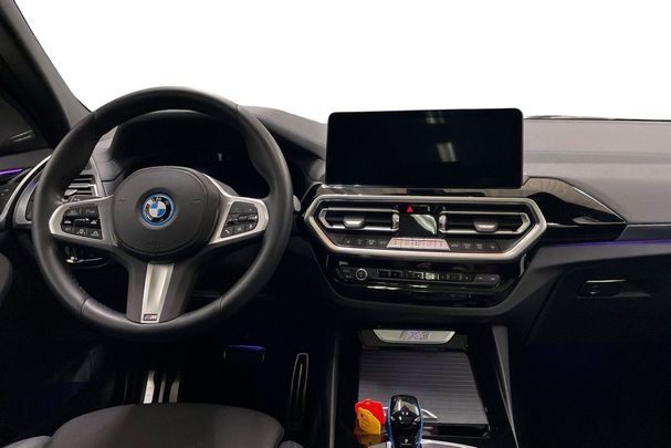 BMW iX3 210 kW image number 8