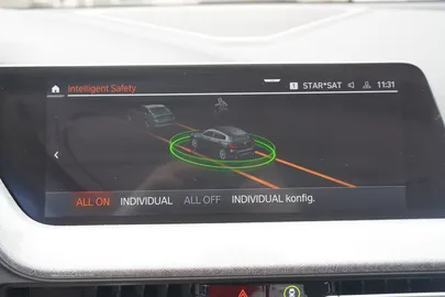 Car image 28