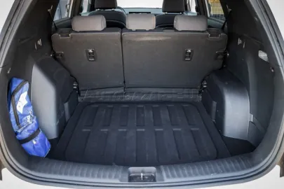 Car image 40