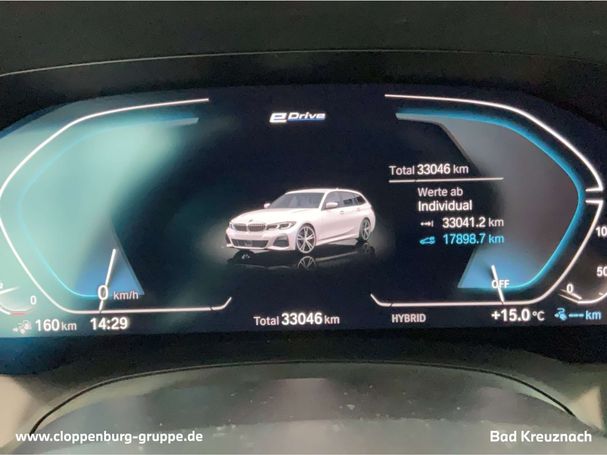 BMW 330 Touring e M Sport xDrive 215 kW image number 13