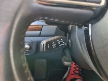 Car image 37