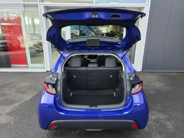 Car image 28
