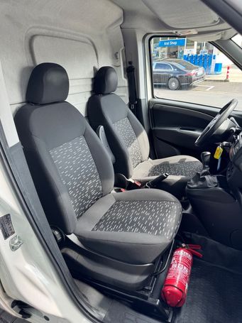 Opel Combo 70 kW image number 6