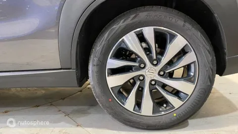 Car image 20