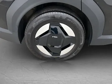 Car image 38