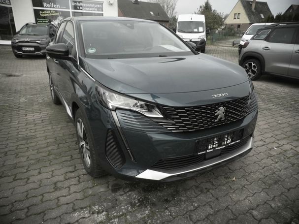 Peugeot 3008 Hybrid e-EAT8 165 kW image number 2