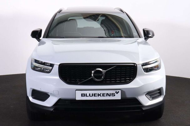 Volvo XC40 T3 120 kW image number 2