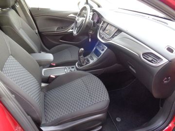 Car image 10