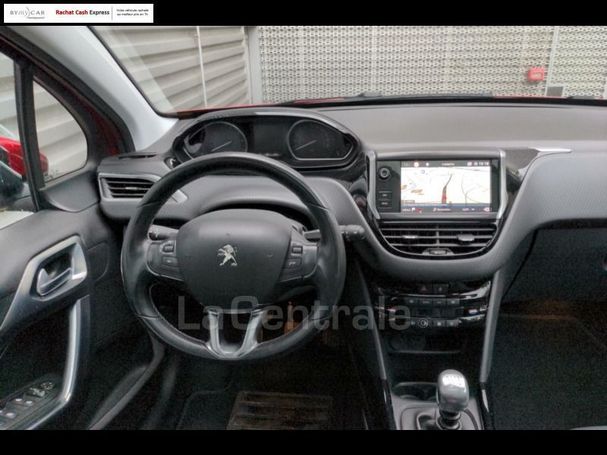 Peugeot 2008 PureTech 130 Allure 96 kW image number 7