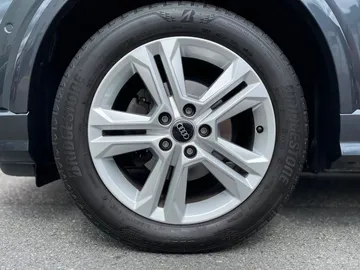 Car image 41