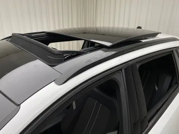 Car image 45