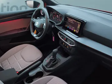 Car image 20