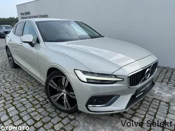 Car image 40
